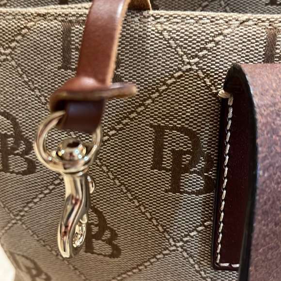 Dooney & Bourke Tan and Brown Tote Bag - Picture 13 of 15